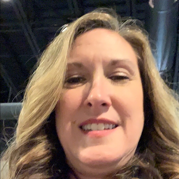 Meet your Posher, Gena - Picture 1 of 1